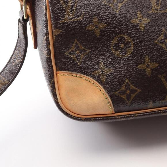 LOUIS VUITTON Brown Monogram Leather Shoulder Bag - Picture 7 of 13
